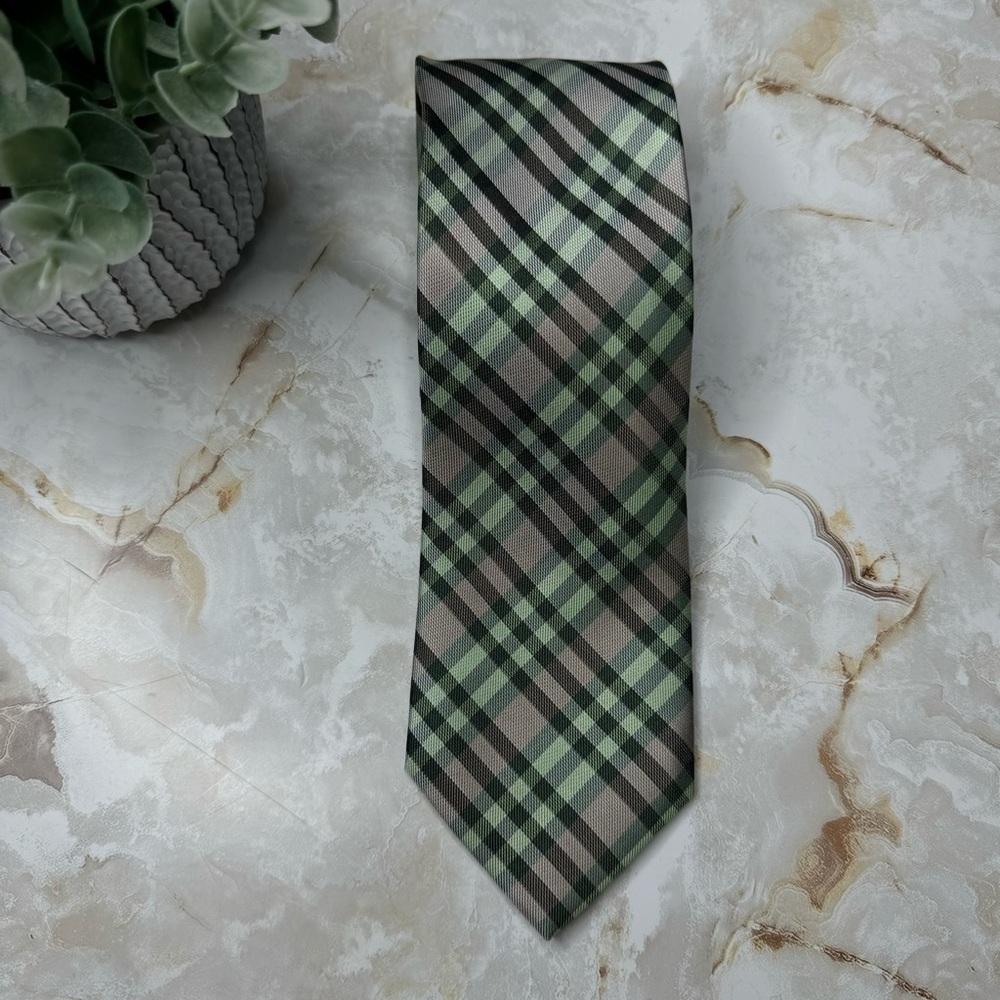 Geoffrey Beene 100% Silk Men's Tie 3 1/8" - 58"‎